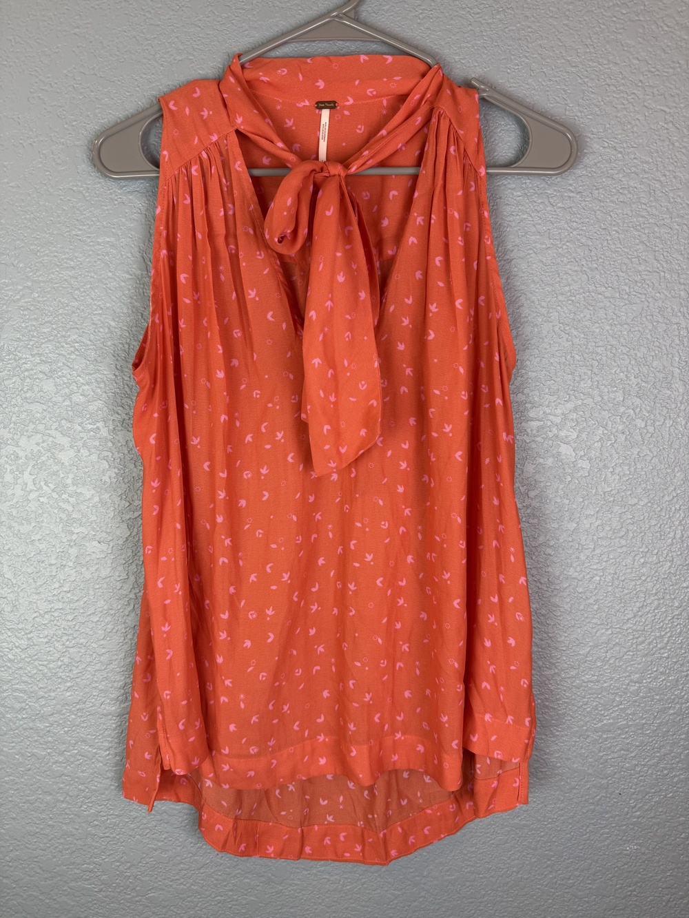 Free People Tank Top Womens Small Orange Pink Bow Blouse Sleeveless Tie Neck
